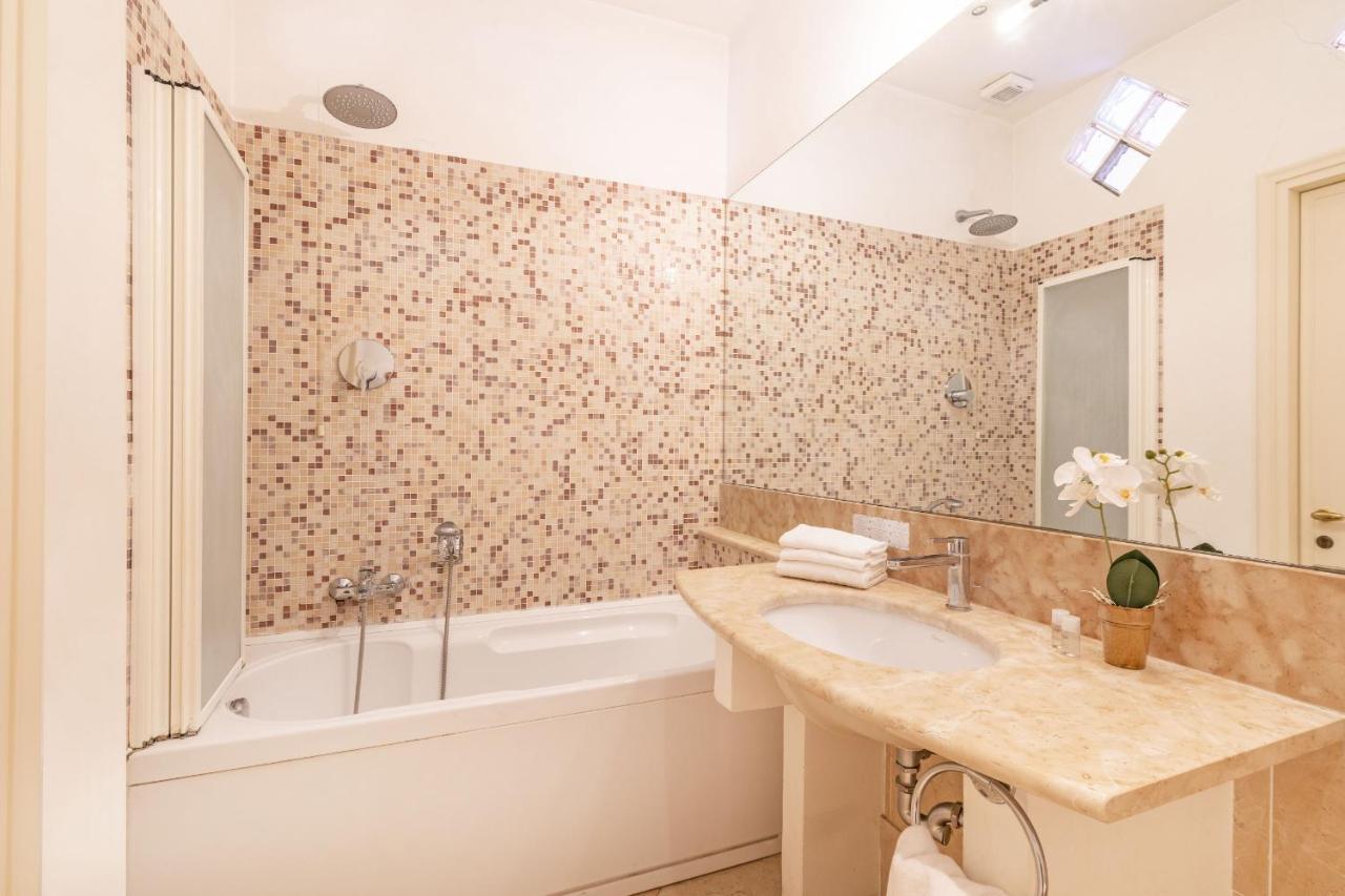 Residenza Centopietre - Dorsoduro By Wonderful Italy Venice Ngoại thất bức ảnh